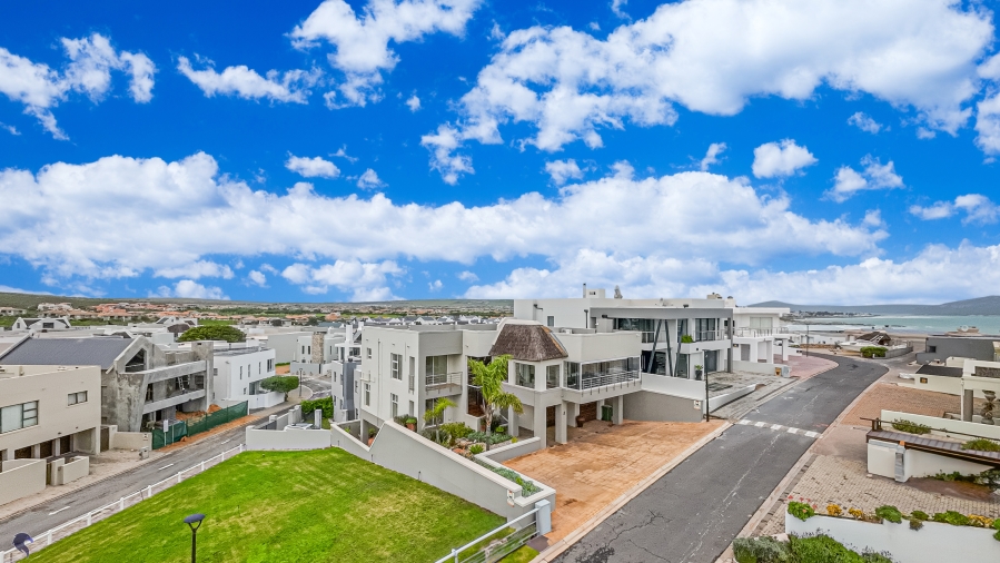 5 Bedroom Property for Sale in Waterfront Western Cape